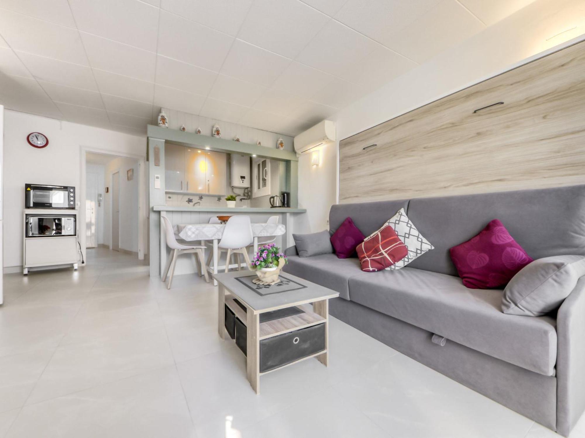 Palmeras By Interhome * Roses